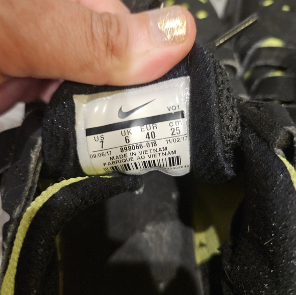 Nike Fingertrap Trainers - Picture 6 of 6